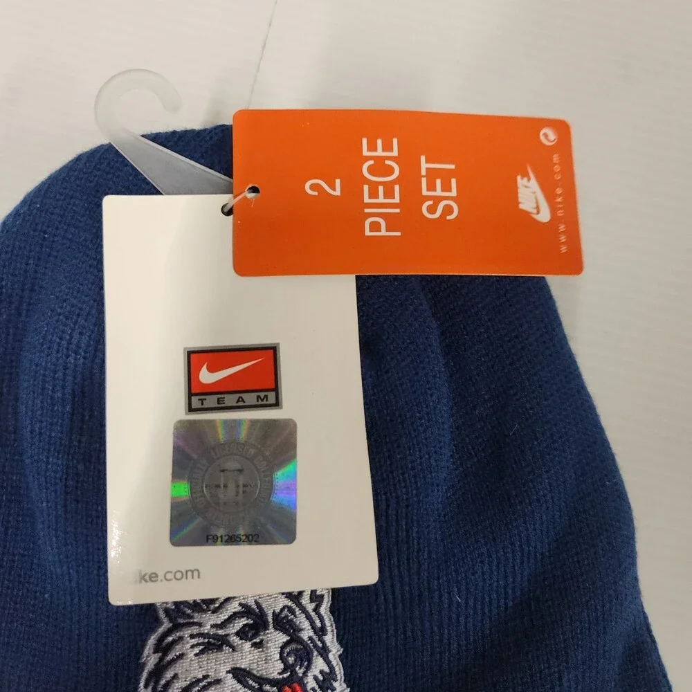 Nike Connecticut Team 2pc Beanie and Gloves Set Blue Acrylic Kids Size 8-20